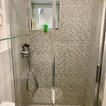 アパート Guedix House