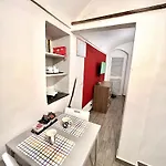 Guedix House アパート